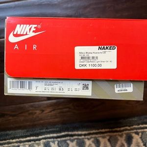 Nike Huarache brand new with box. Desert Oak mens size 7.